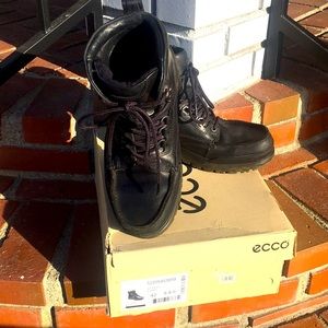 Ecco boots 🥾